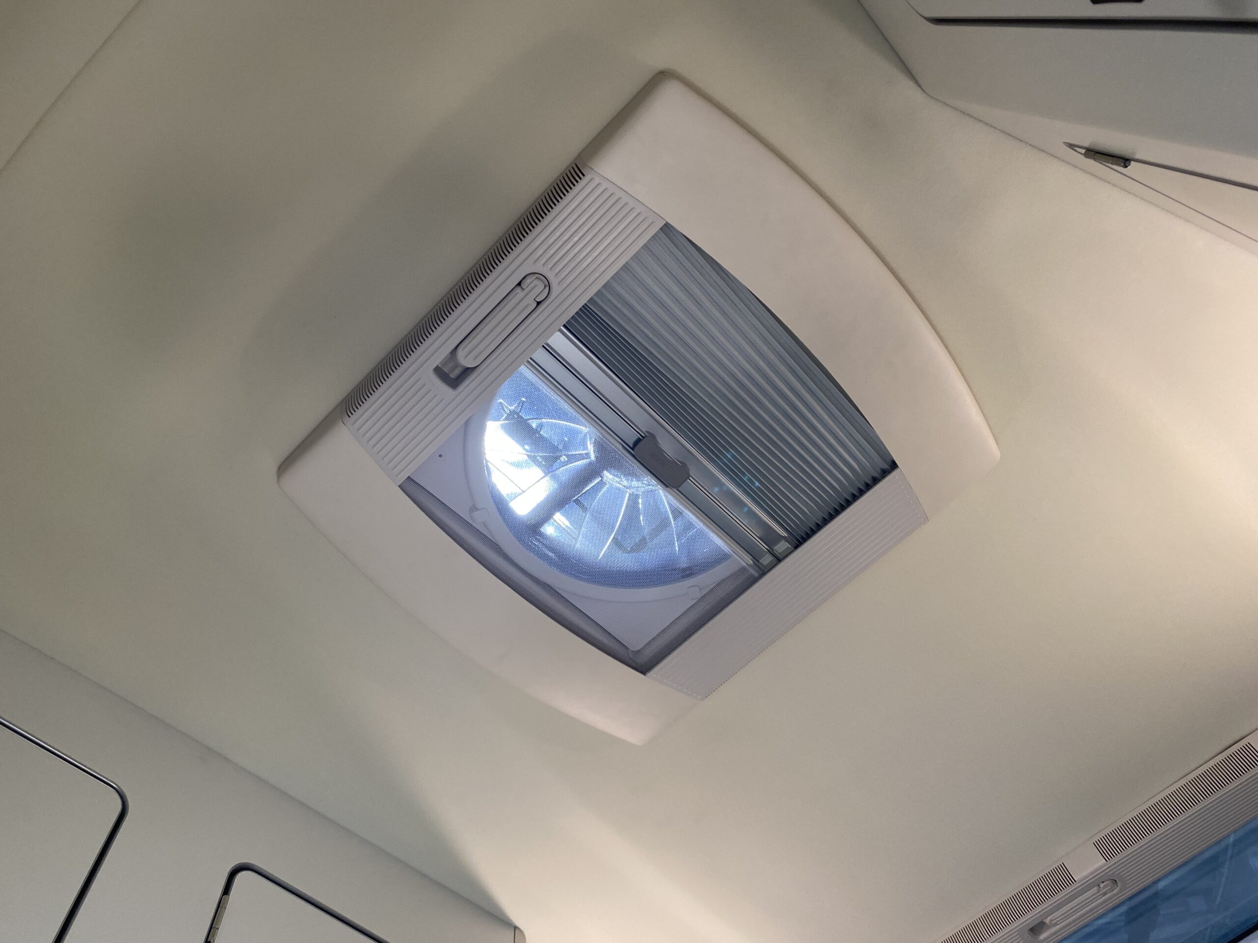 Maxxfan Deluxe hotte de toit / système de ventilation 12 V 40 x 40